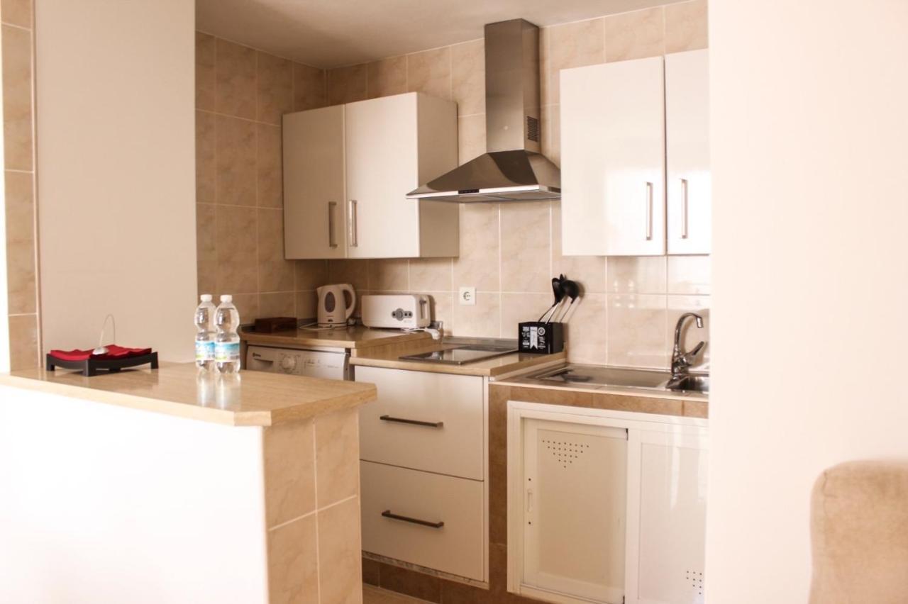 Apartamentos La Mar Chica 베날마데나코스타 외부 사진