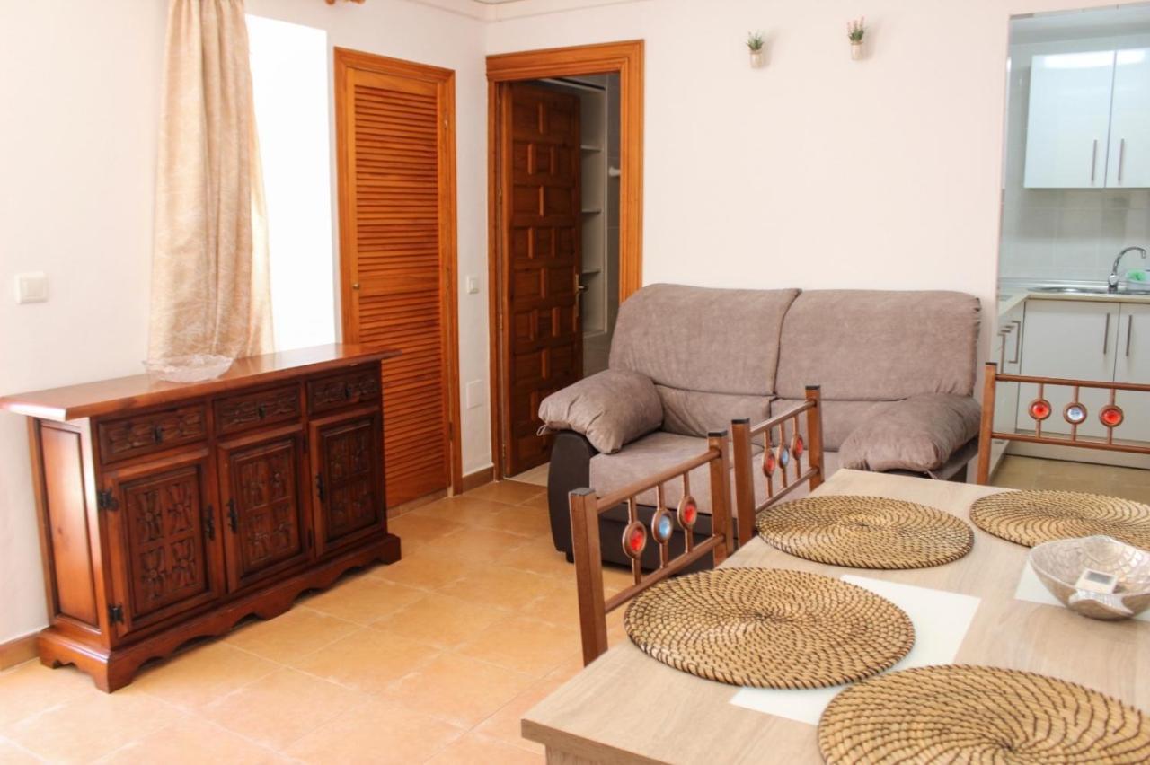 Apartamentos La Mar Chica 베날마데나코스타 외부 사진